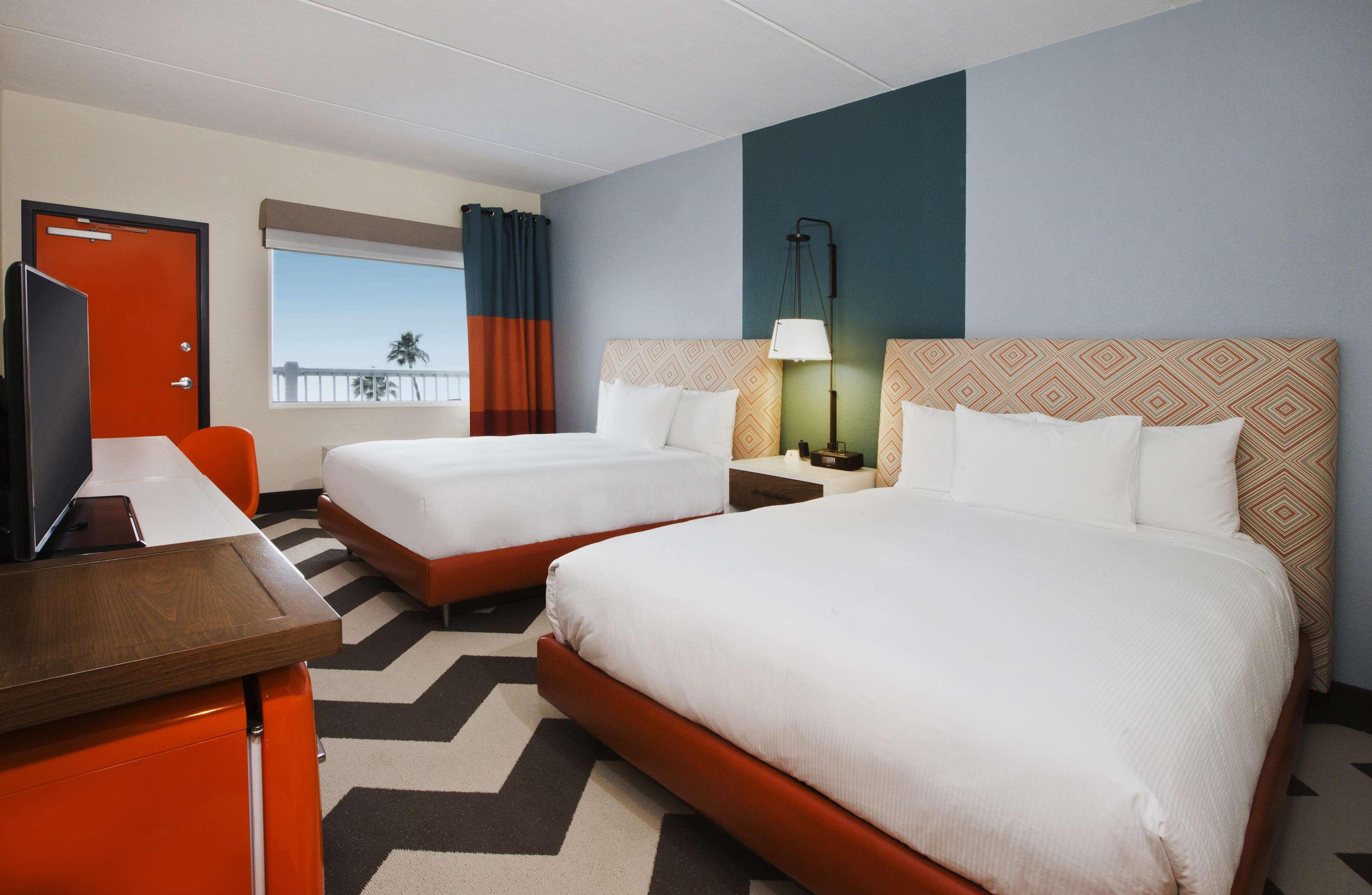 Doubletree By Hilton Galveston Beach Bagian luar foto