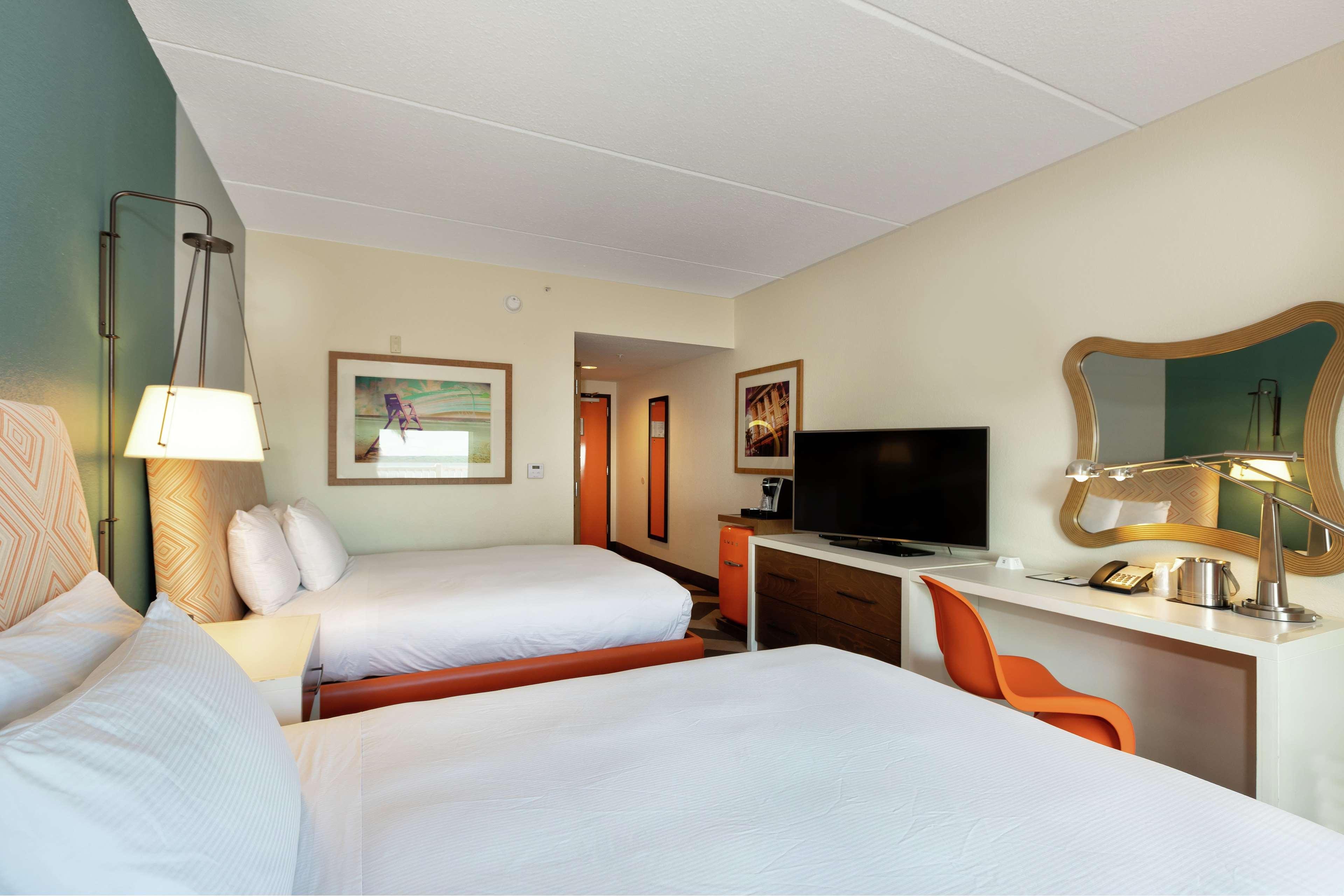 Doubletree By Hilton Galveston Beach Bagian luar foto