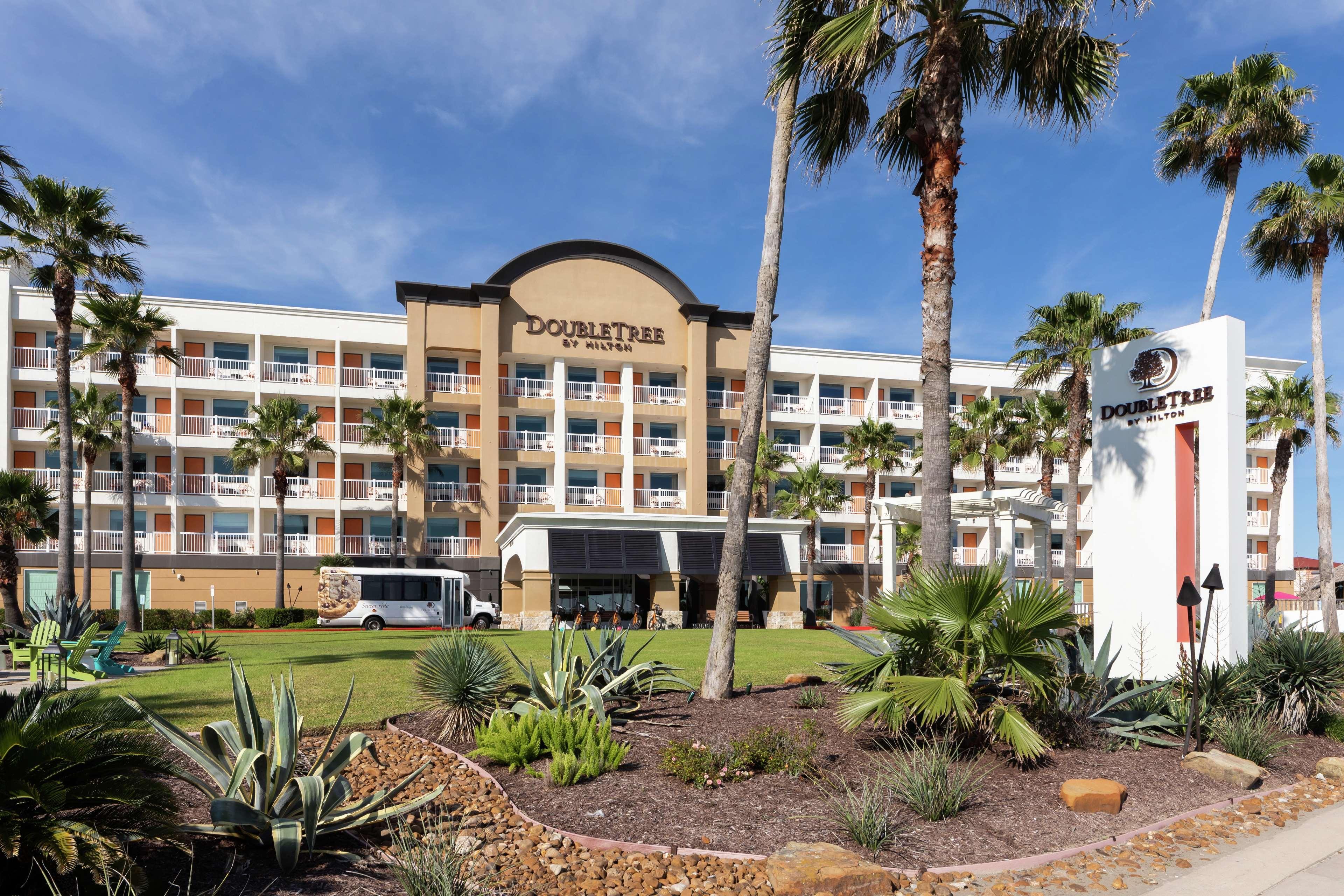 Doubletree By Hilton Galveston Beach Bagian luar foto