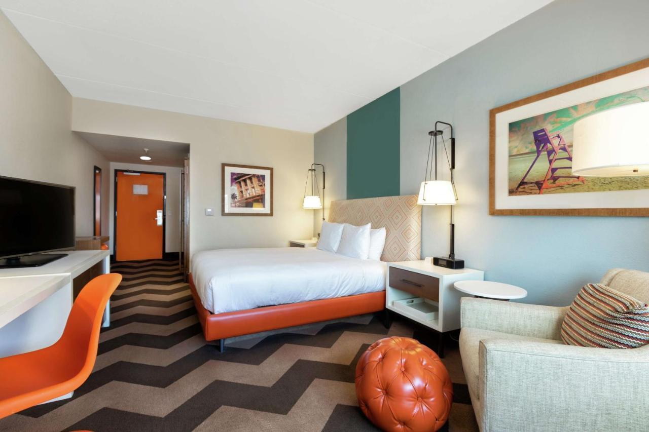 Doubletree By Hilton Galveston Beach Bagian luar foto